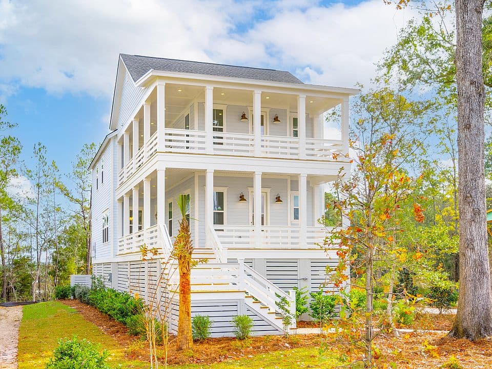 Home in Mount Pleasant sold by Luke Powell